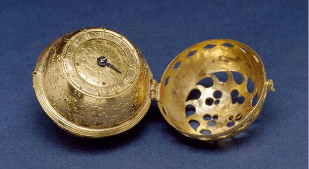Како швајцарски прстен часовник заврши во запечатена гробница од династијата Минг стара 400 години? 1