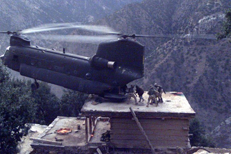 Эвакуация с крыши вертолета в Афганистане крутым пилотом Ларри Мерфи 1