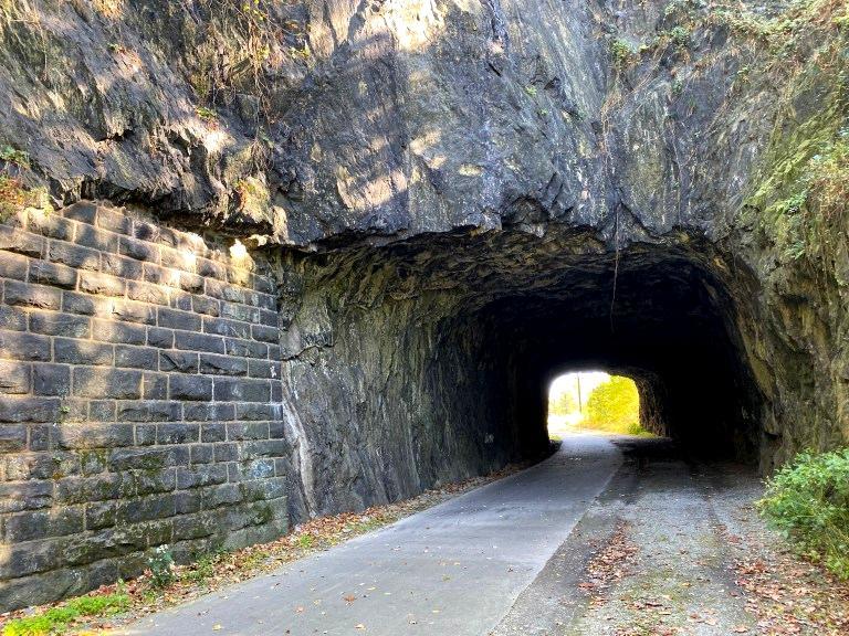 21 tunnels les plus effrayants au monde 6