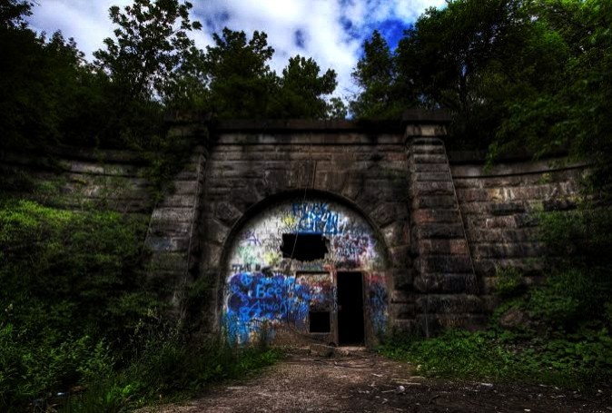 21 läskigaste tunnlar i världen 14