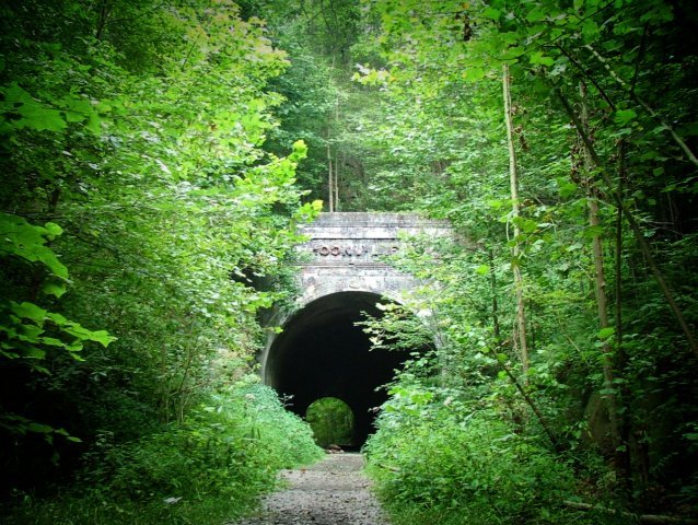 21 най-страшни тунела в света 5