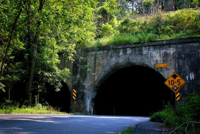 21 läskigaste tunnlar i världen 8