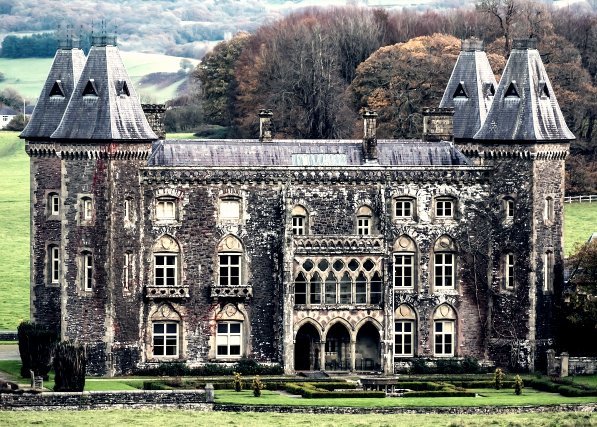 The 21 most haunted places in the United Kingdom 14