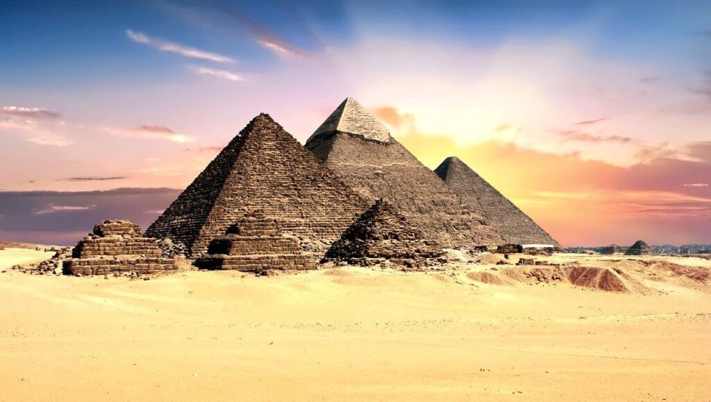 The Egyptian Pyramids: Secret knowledge, mysterious powers and wireless electricity 3