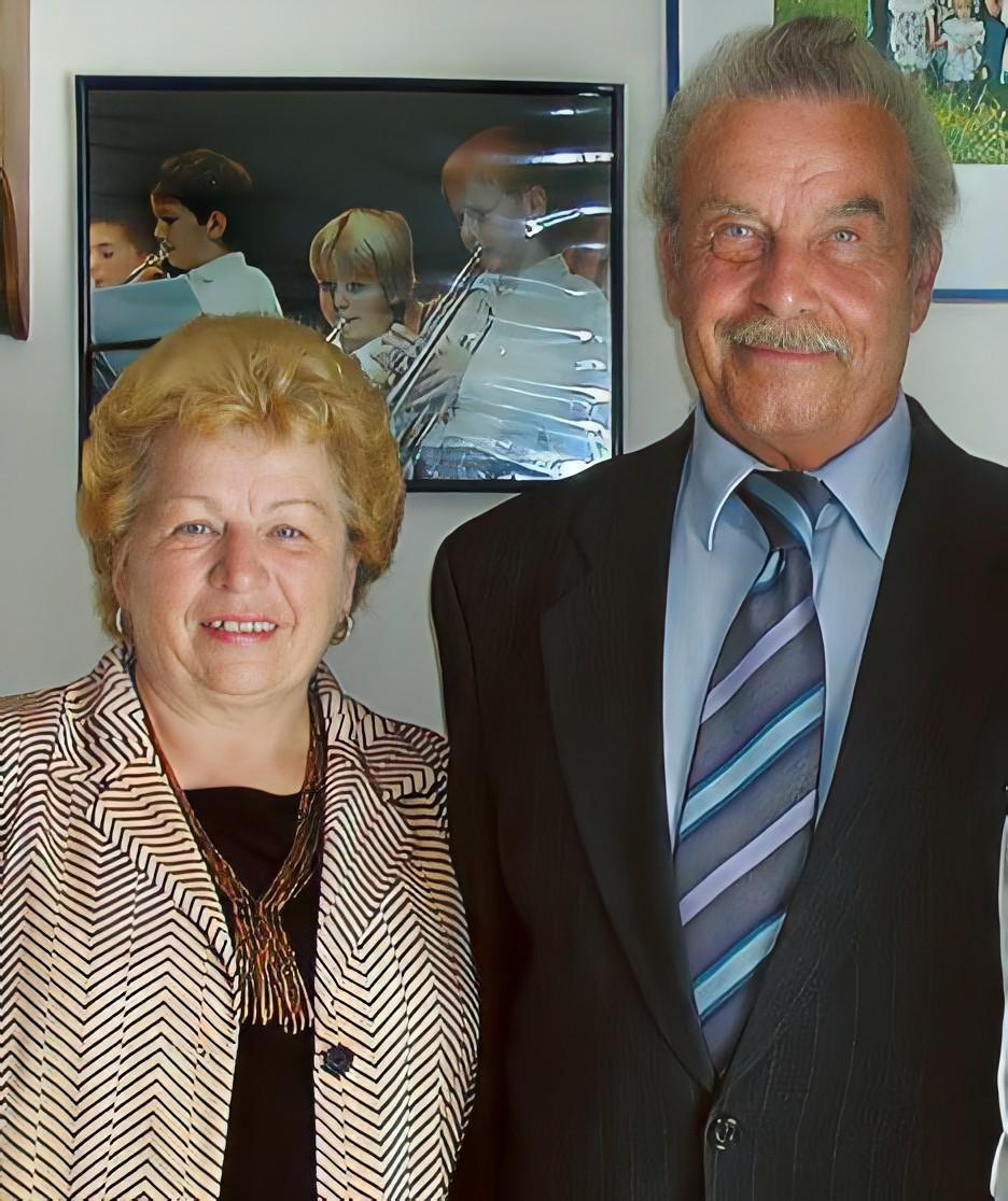 Виновен: Йозеф Фрицл и съпругата му Розмари на снимката на годишнината от сватбата им