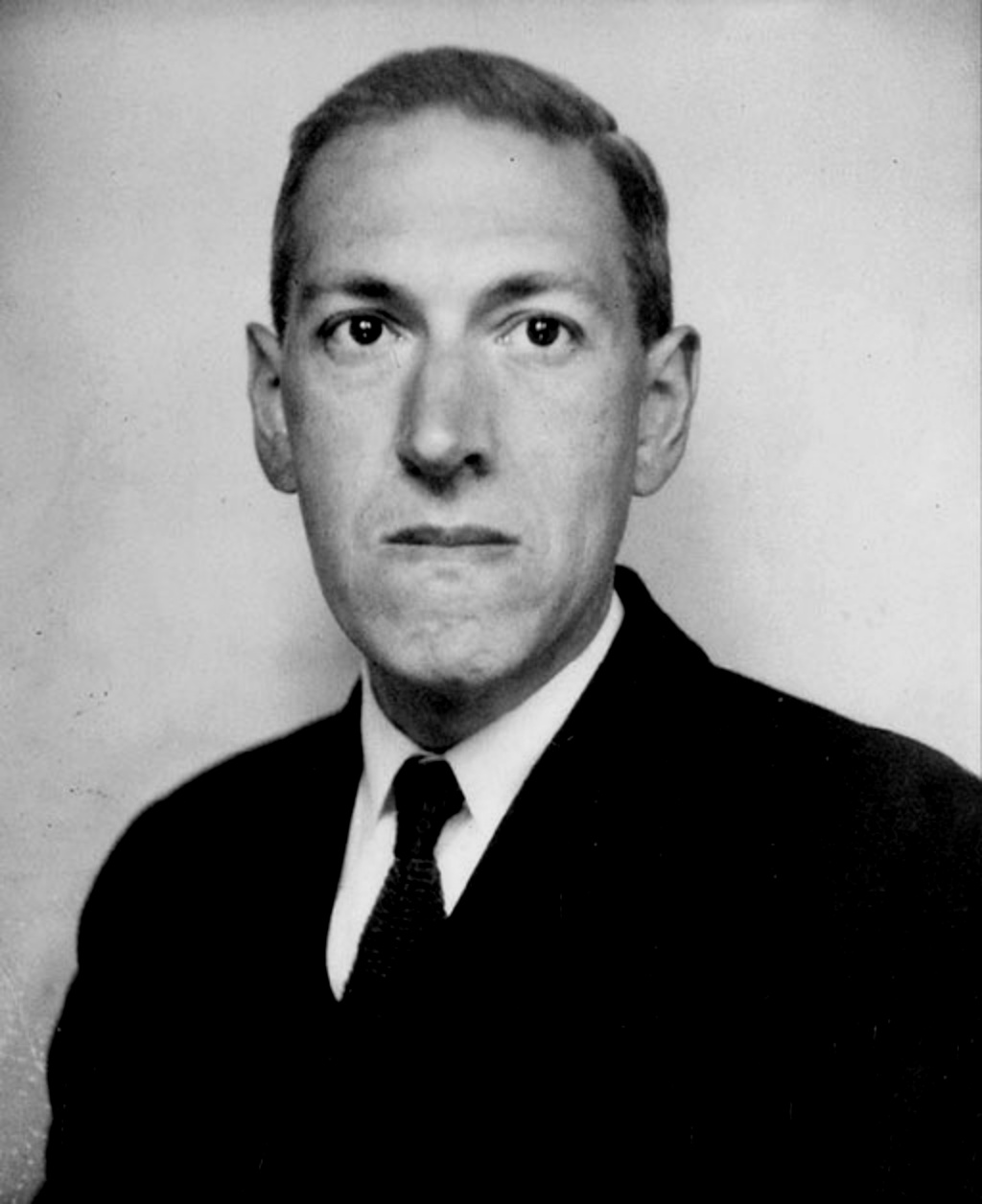 HP Lovecraft ، The Necronomicon
