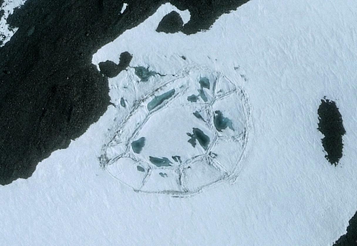 Icy Atlantis: Μήπως αυτή η μυστηριώδης δομή θόλου που κρύβεται στην Ανταρκτική αποκαλύπτει έναν χαμένο αρχαίο πολιτισμό; 1