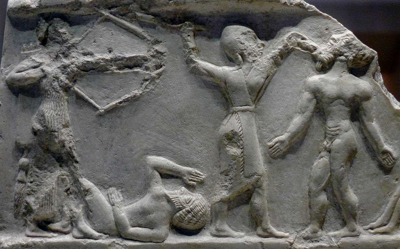 Akkadskí vojaci zabíjajúci nepriateľov, okolo roku 2300 pred n. L., Pravdepodobne z Victory Stele of Rimush.
