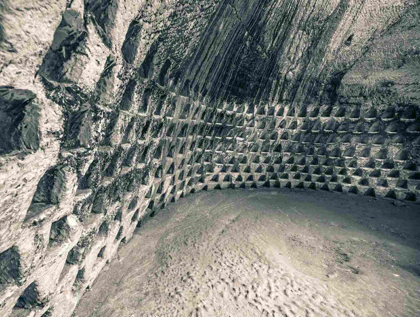 एक प्रचंड लाखो वर्ष जुने, प्रगत मानवनिर्मित भूमिगत कॉम्प्लेक्स मागील 1 मध्ये अस्तित्वात होते