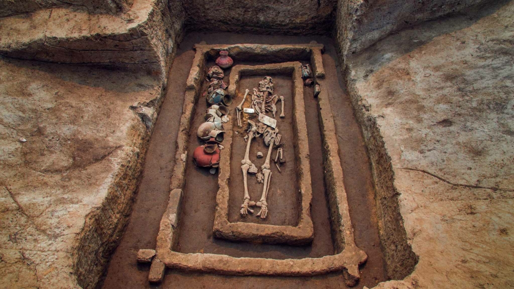 Des archéologues ont découvert une "tombe de géants" vieille de 5,000 6 ans en Chine XNUMX