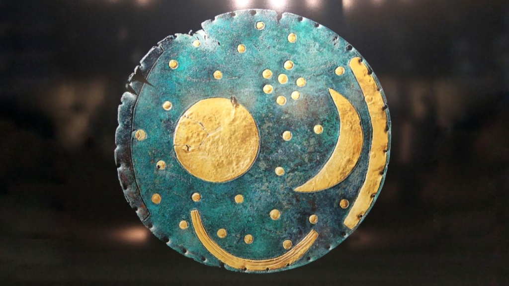 The Nebra Sky Disk: É realmente o mapa estelar mais antigo do mundo ?? 1