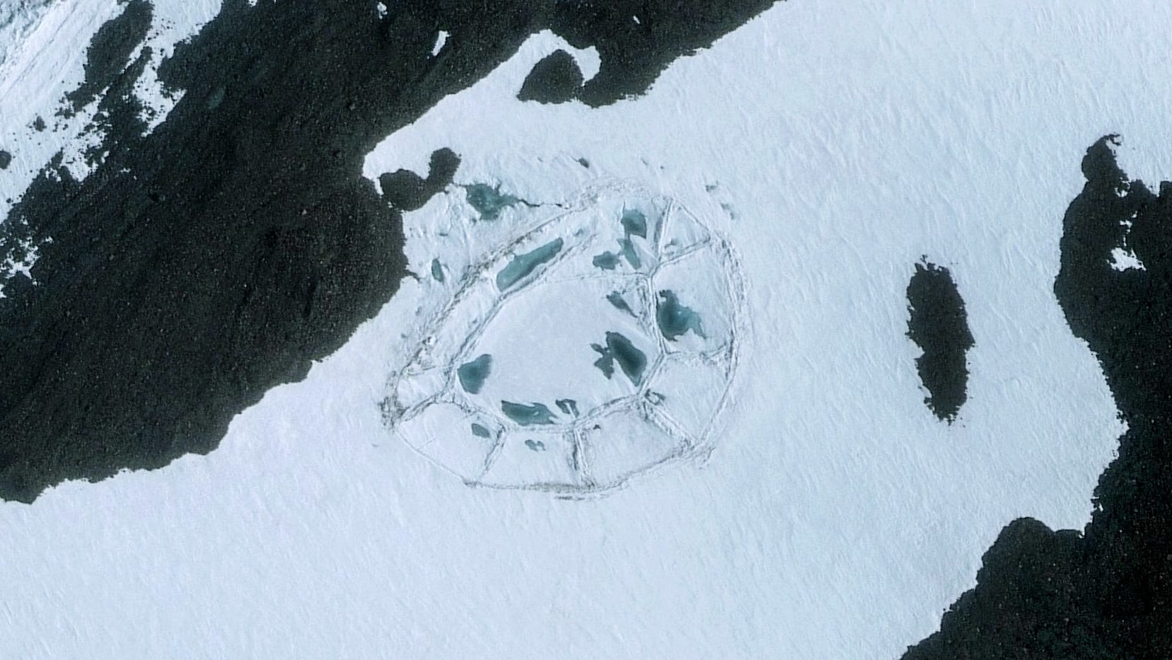 یک سازه بیضی شکل بزرگ در قطب جنوب پیدا شد: تاریخ باید بازنویسی شود! 2