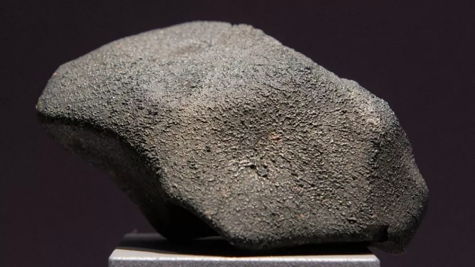 Lawa ma-meteorite aqukethe zonke izakhi ze-DNA 4