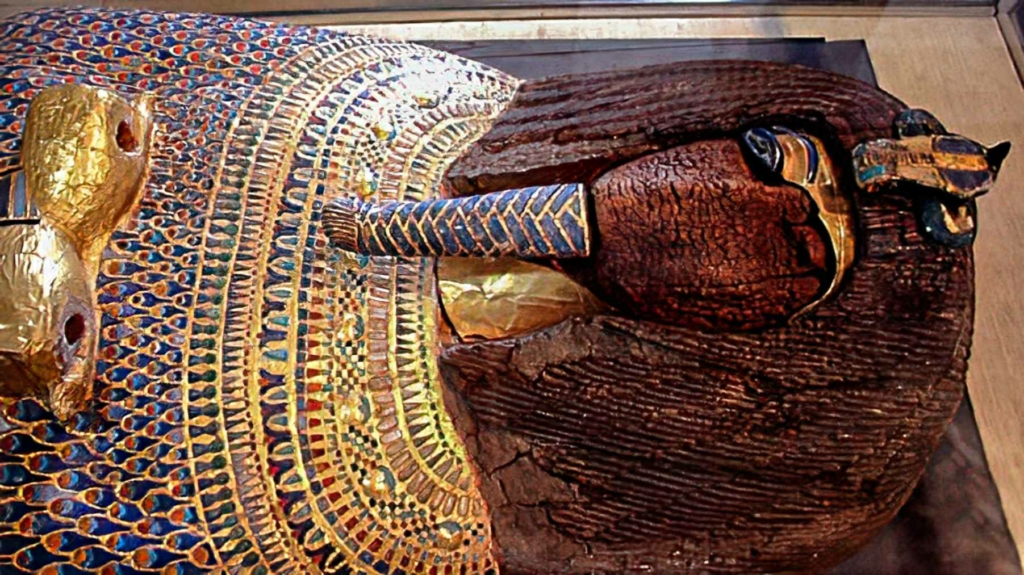 ਮਕਬਰਾ KV55 ਵਿੱਚ ਮਿਲਿਆ ਅਪਵਿੱਤਰ ਸ਼ਾਹੀ ਤਾਬੂਤ