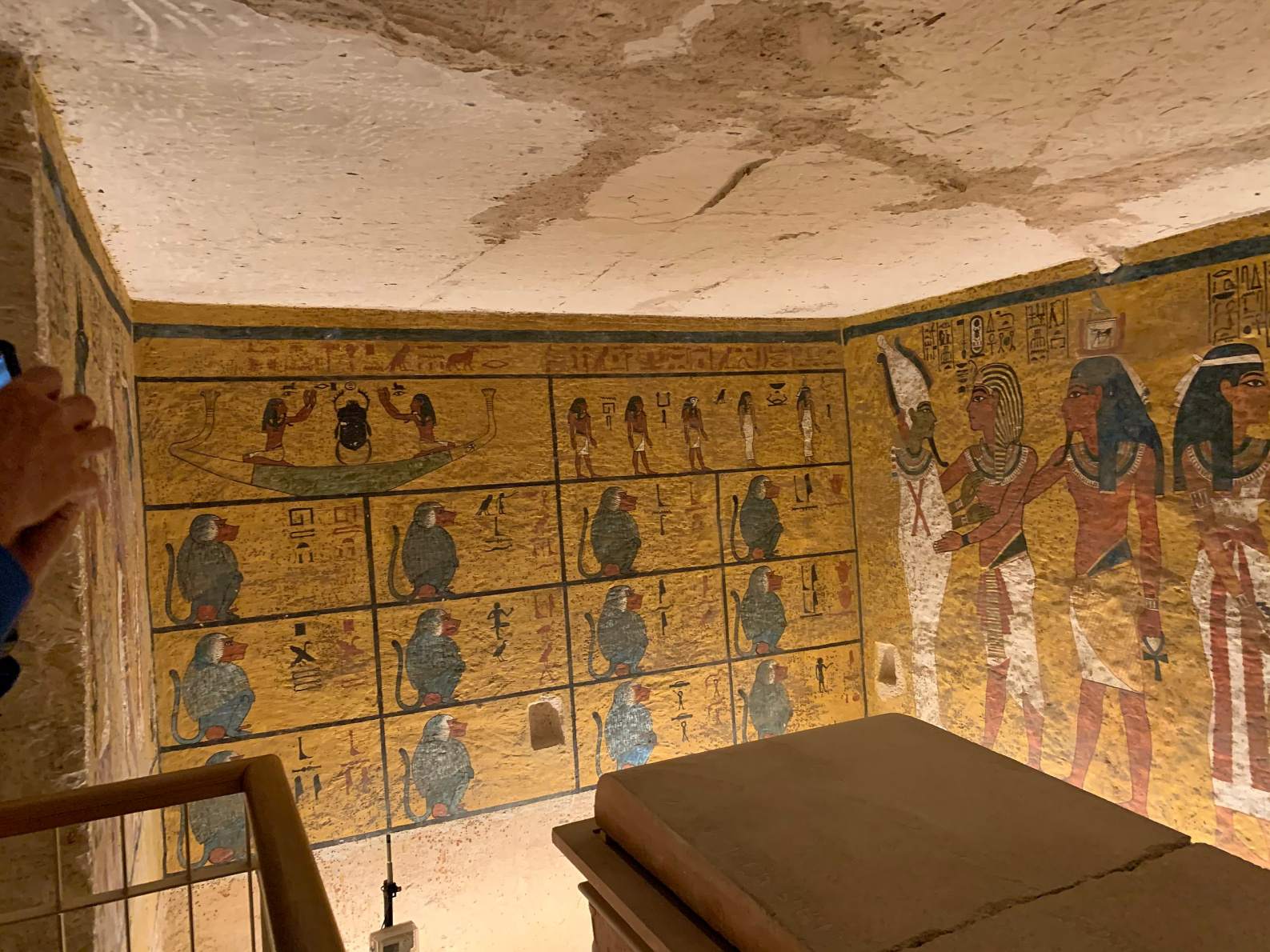 Tutankhamun KV62 සුසාන කුටිය සහ sarcophagus