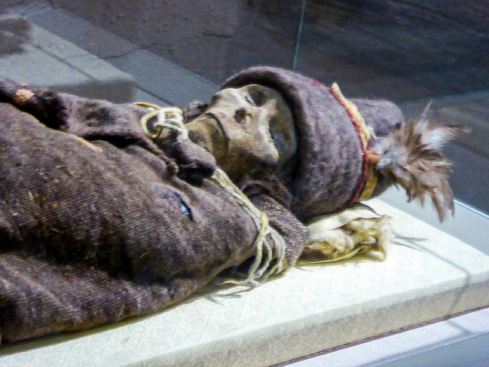 Die "Xiaohe Mummy", wat in Xinjiang Museum uitgestal word, is een van die oudste Tarim-mummies, wat meer as 3800 jaar gelede dateer.