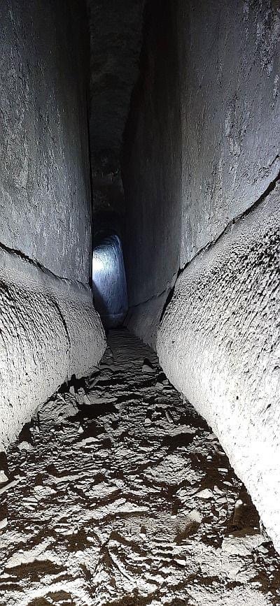 Ancienne structure souterraine romaine géante découverte près de Naples, Italie 2