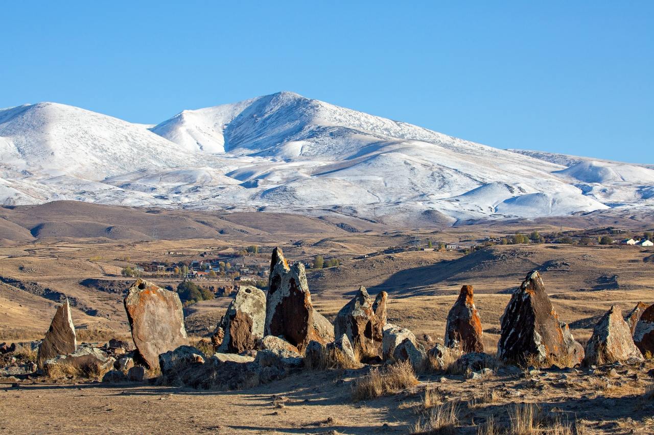 Kusudi la ajabu la "Stonehenge la Armenia" limefunuliwa! 1