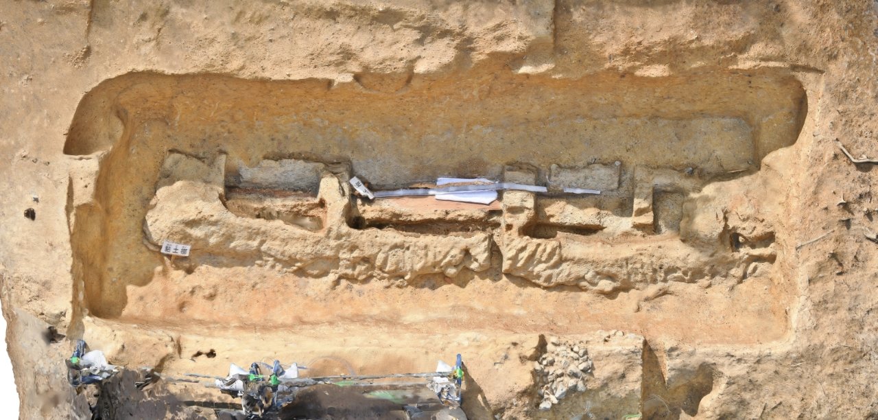 ಜಪಾನ್‌ನಲ್ಲಿ 1,600 ವರ್ಷಗಳಷ್ಟು ಹಳೆಯ ರಾಕ್ಷಸ ಸಂಹಾರದ ಬೃಹತ್ ಖಡ್ಗ ಪತ್ತೆ 1