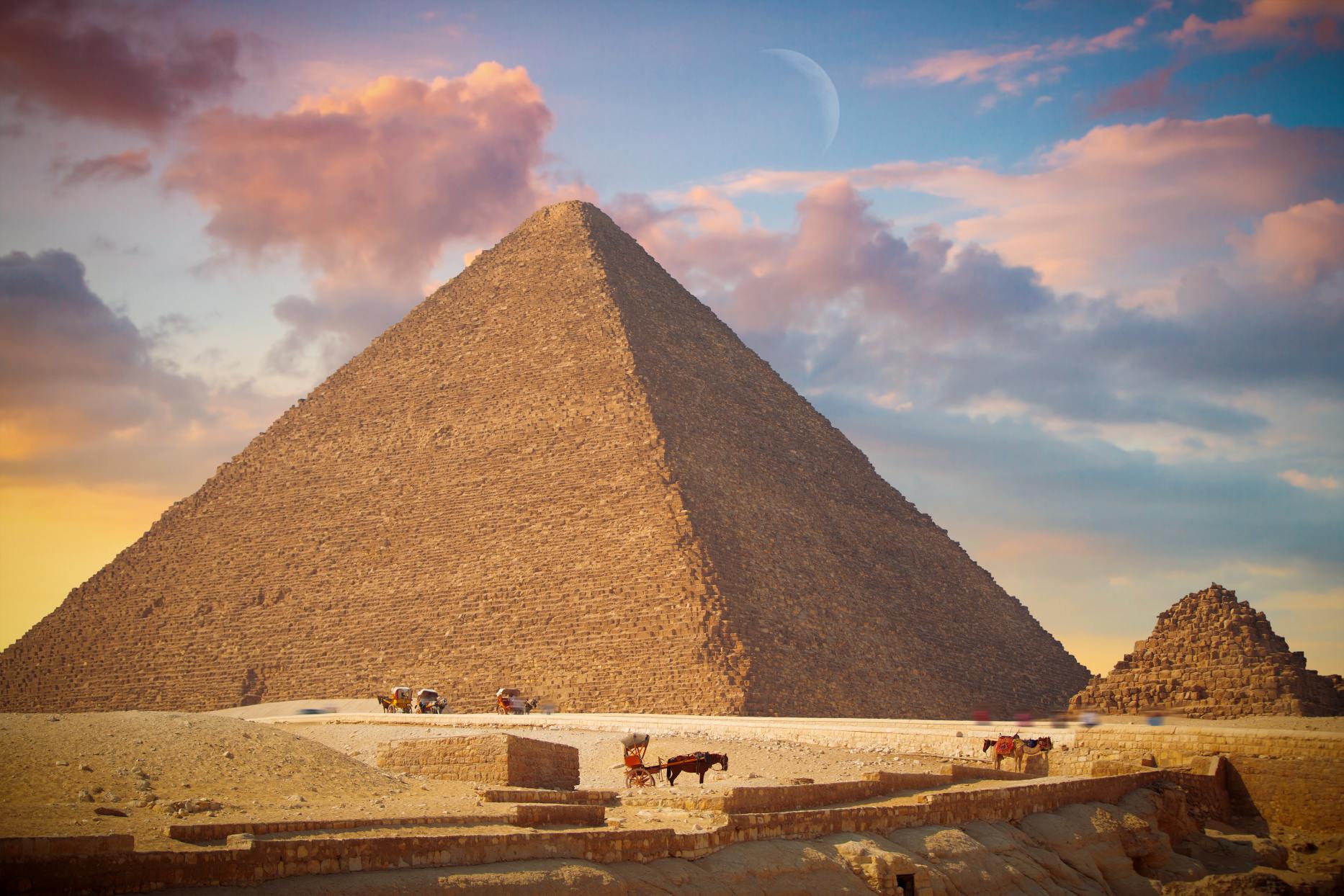 Откривање на нов скриен коридор во Големата пирамида во Гиза 1