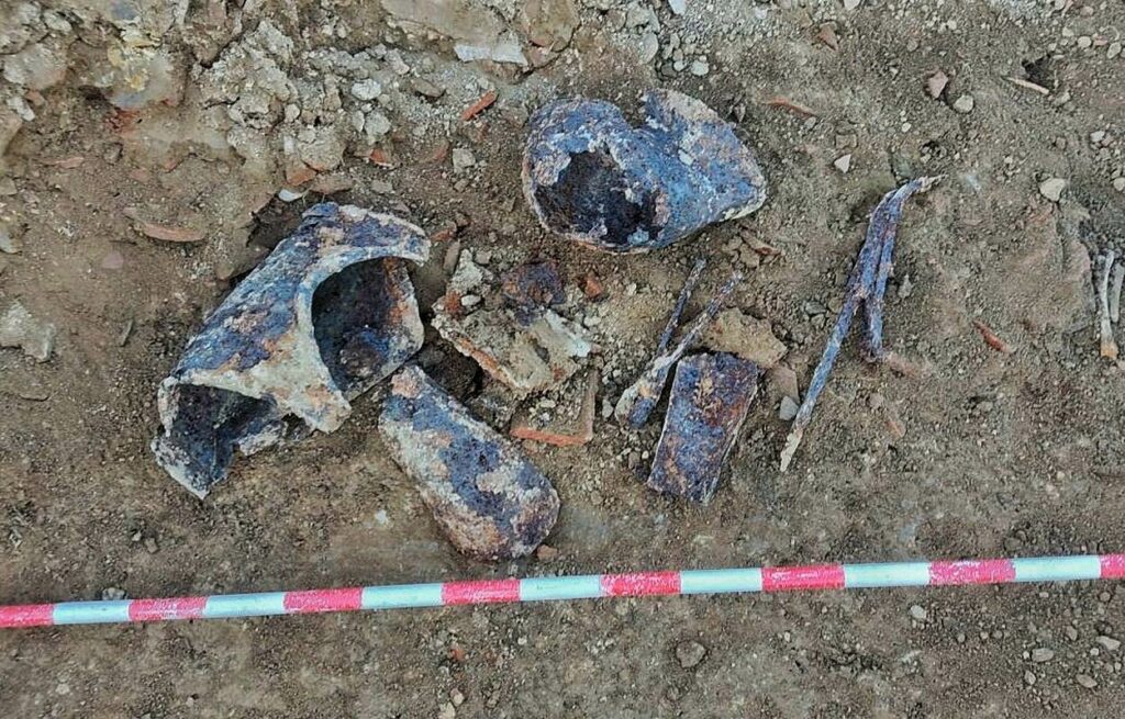 Целосниот оклоп откриен во ископувањето на шпанскиот замок 2