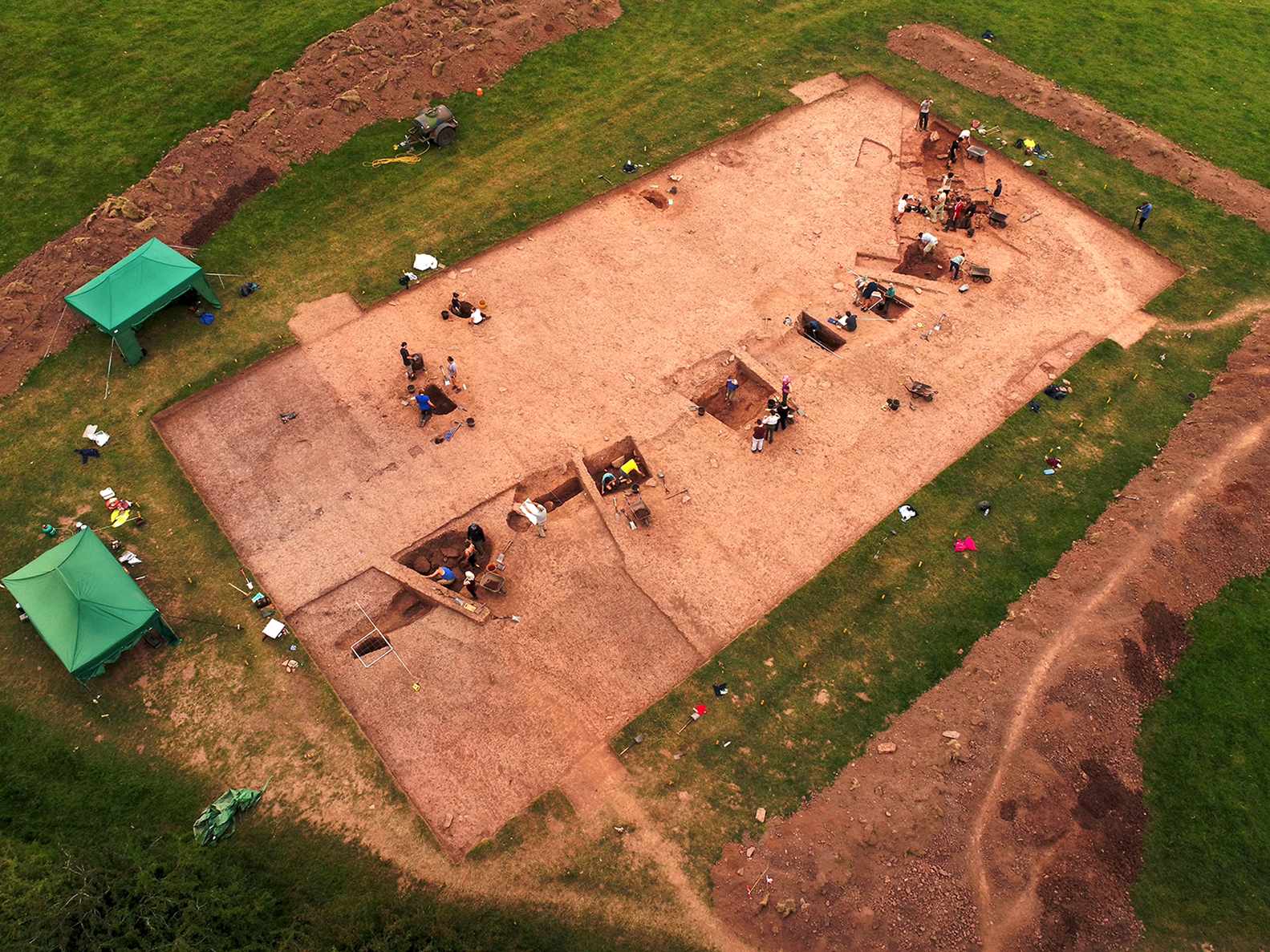 Remarkable complex of early Neolithic monuments discovered in Herefordshire, England 1