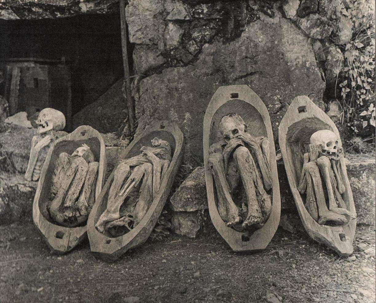 Las Momias de Fuego: Secretos detrás de las momias humanas quemadas de las Cuevas de Kabayan 1