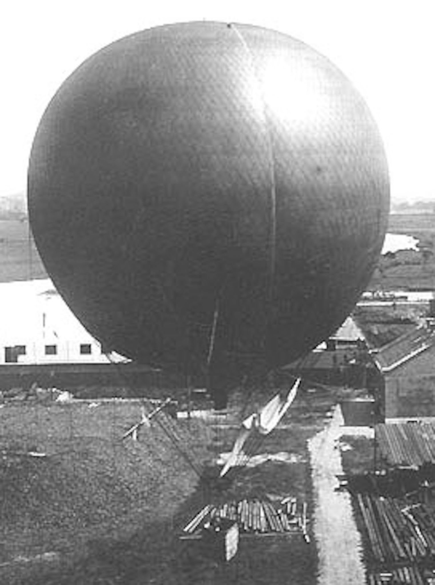 The Arctic balloon disaster: How a doomed expedition vanished into the ice—and returned 33 years later through haunting photographs 3 Svea
