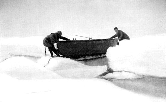 The Arctic balloon disaster: How a doomed expedition vanished into the ice—and returned 33 years later through haunting photographs 12 Crossing a channel with the balloon-silk boat